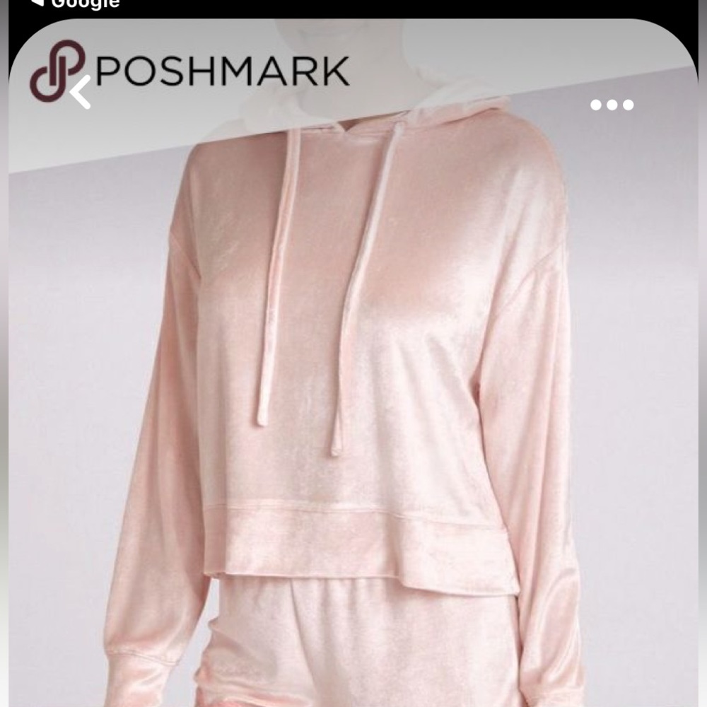 LOVE by GAP Blush Velour Pullover and Short Set